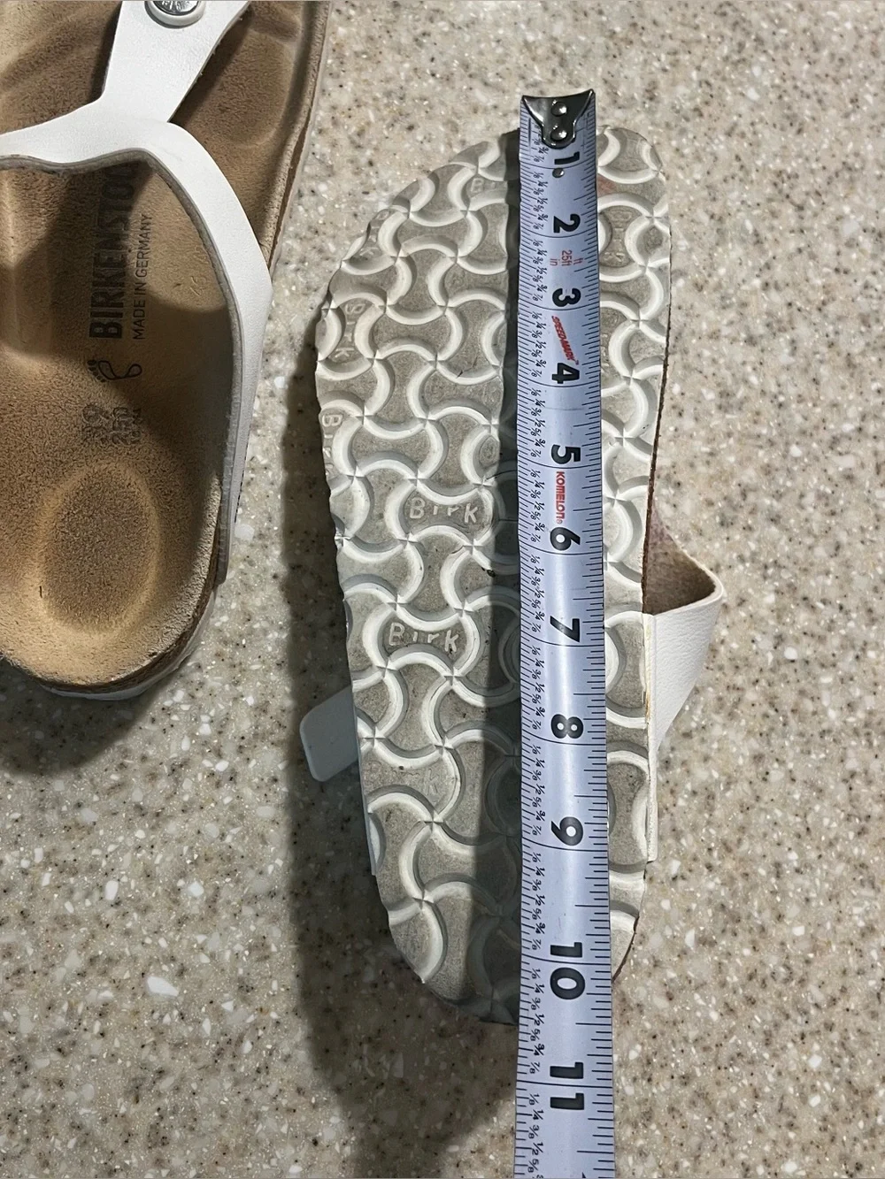 Birkenstock Gizeh Flip Flop Sandals for Women, Size 39 - White - USED